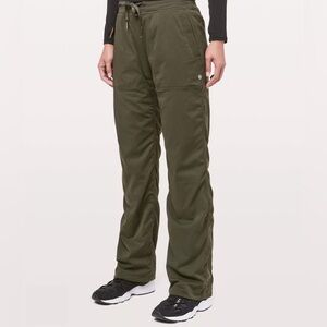 Lululemon “Dance Studio” midrise pant (size 8)